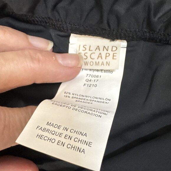 Island Escape Women's Plus 18W Swim Skirt Black NWT - Picture 8 of 12